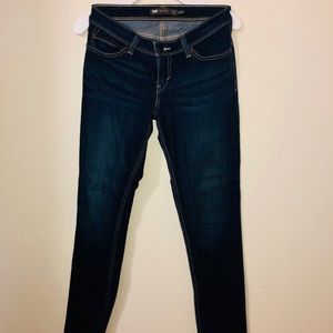 Levi’s bold curve skinny jeans